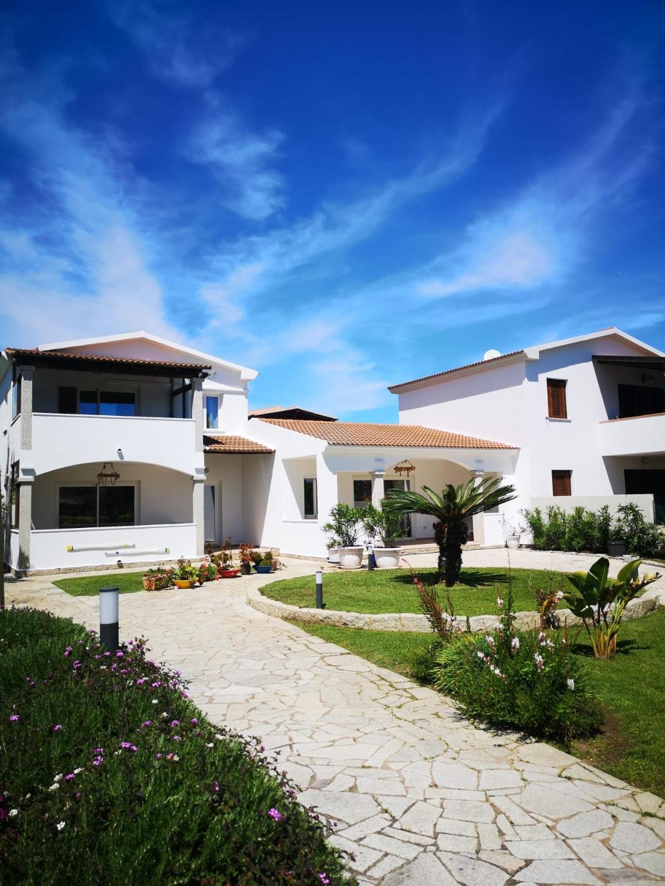 Sardegna - Villa Mirto & Flowers Olbia Exterior photo